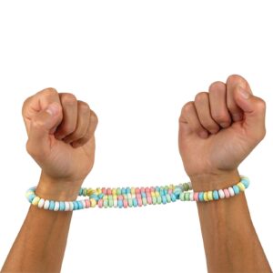 حلاوه صلبه قابله للذوبان | كلبشات/Candy handcuffs